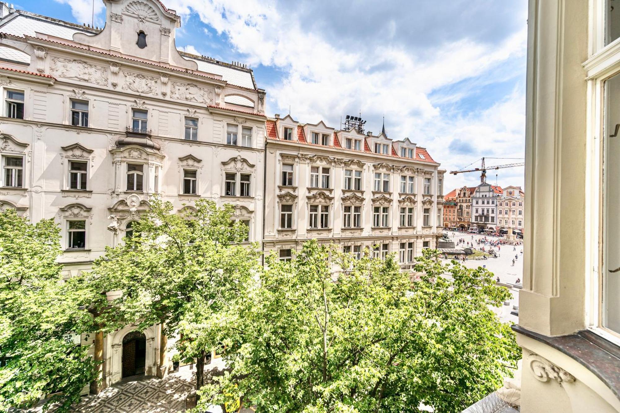 The Old Town Square & Parizska Apartments Prag Eksteriør billede
